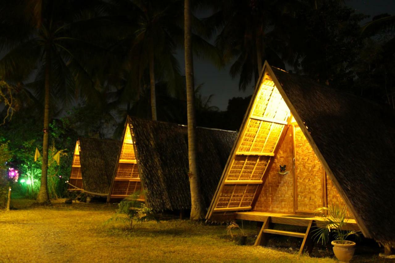 Archery-Asia Nipa Huts Moalboal Eksteriør billede